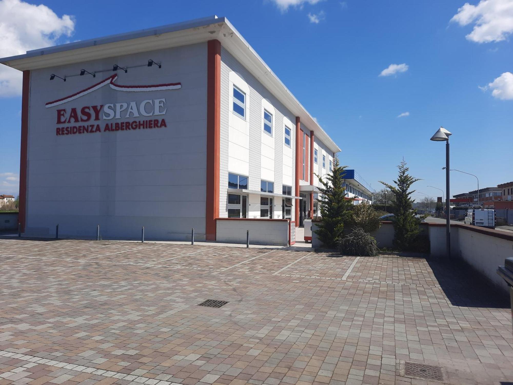 Easy Space Bientina Zewnętrze zdjęcie